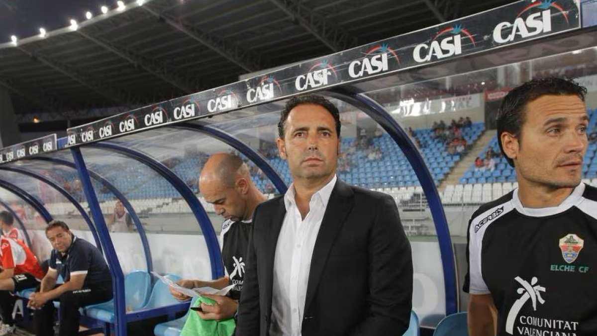 Bordalás en el banquillo del Mediterráneo como entrenador del Elche.