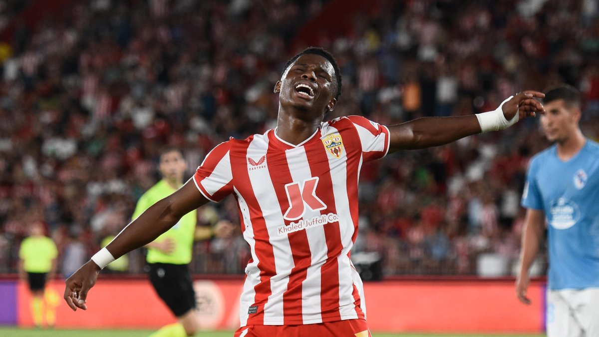 Ramazani se lamenta en una jugada del partido ante el Celta en el Estadio de los Juegos Mediterráneos.