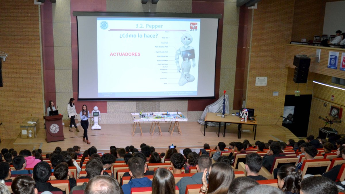 IV Jornadas de Automática, Robótica y Mecatrónica.