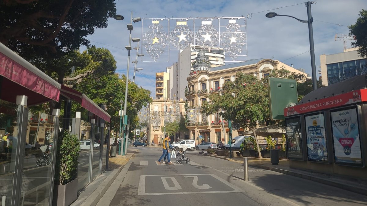 Imagen de la Puerta Purchena con la iluminación