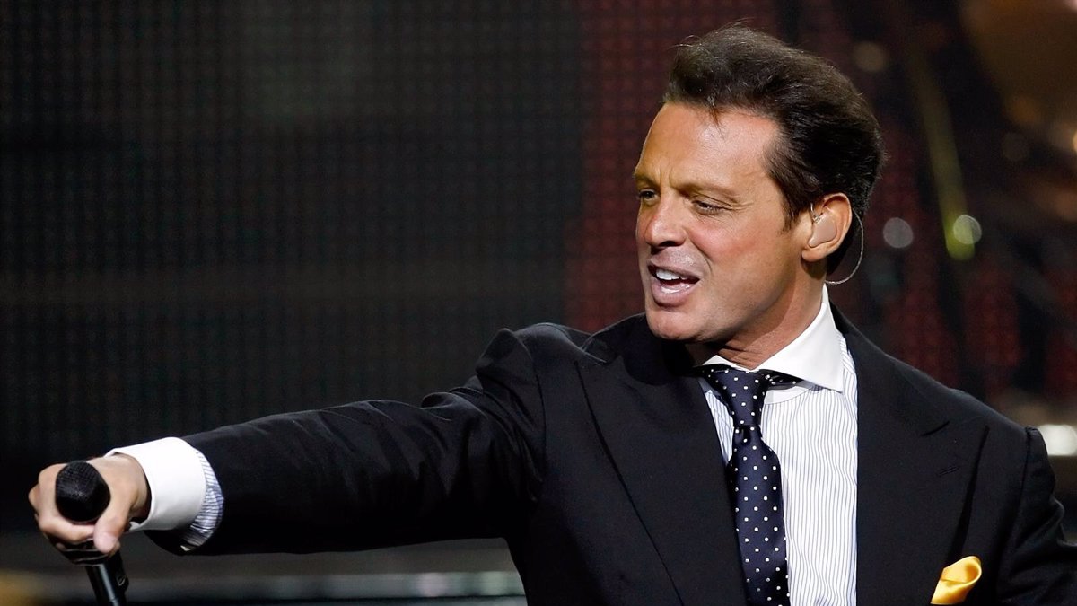 Luis Miguel actuará este verano en Roquetas de Mar.