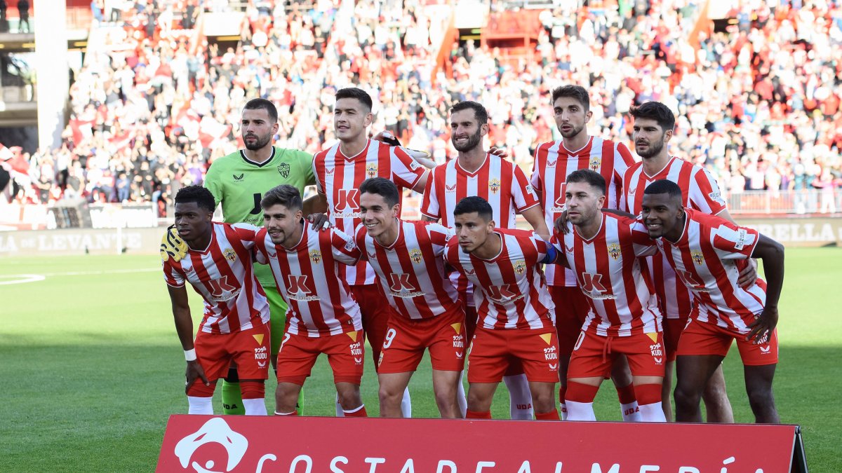El once del Almería ante el Betis.