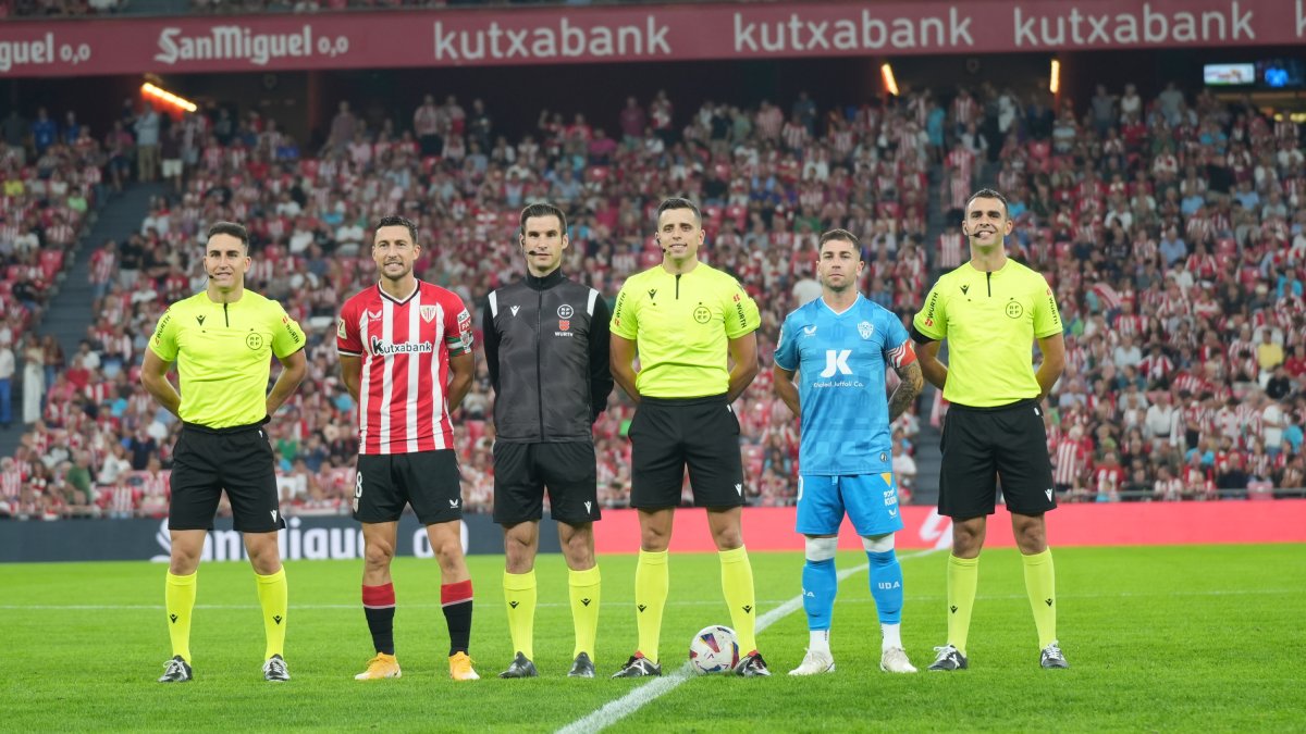 García Verdura en el Athletic (3-0) Almería.