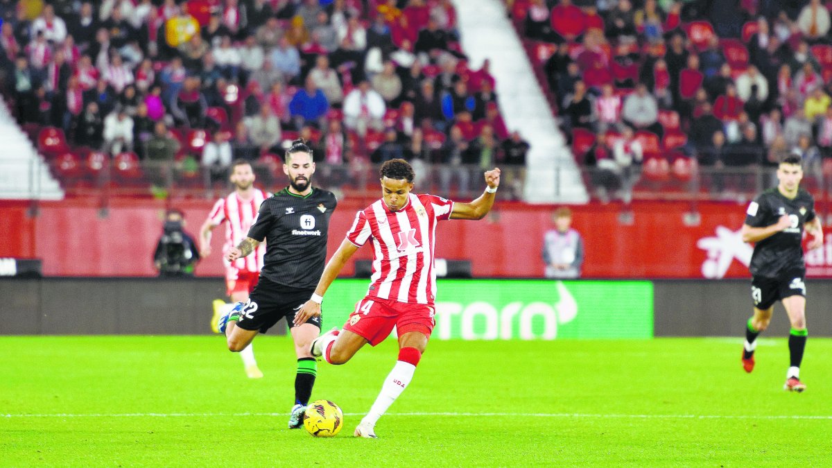 Lázaro en el partido del domingo ante el Betis.