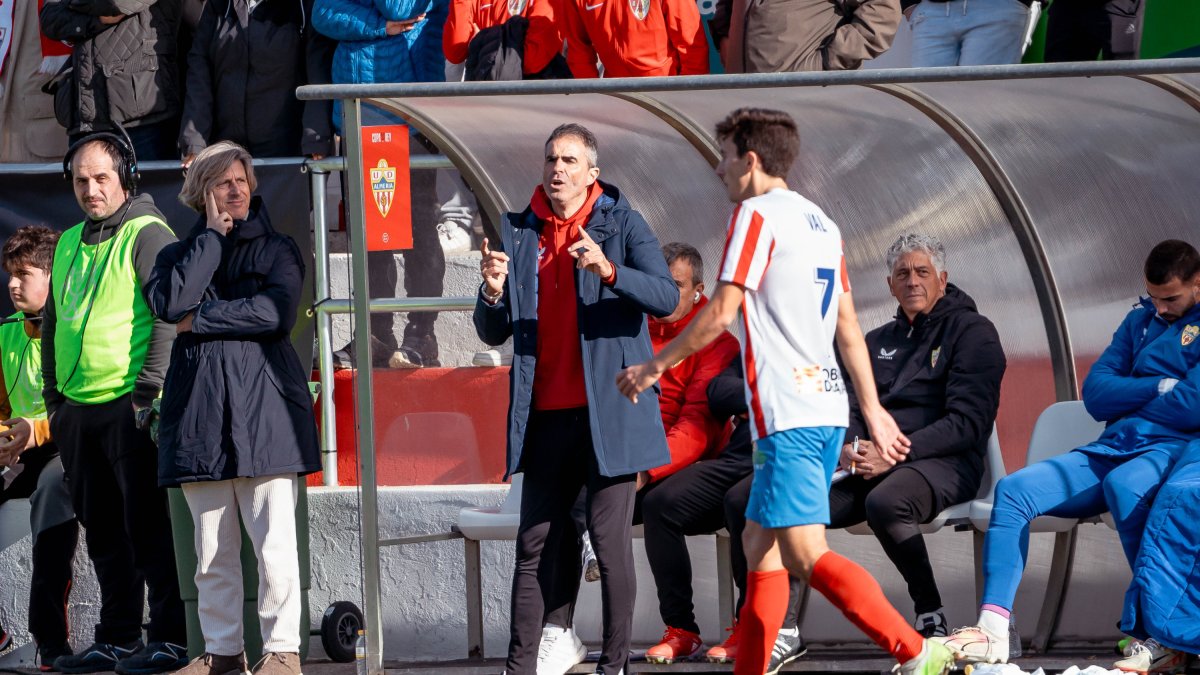Garitano en la banda del campo del Barbastro.