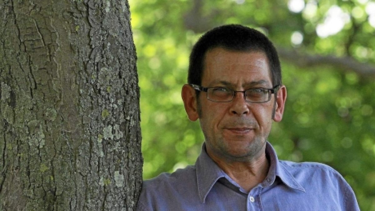 El célebre traductor Miguel Martínez-Lage falleció mientras escribía en Garrucha en 2011.