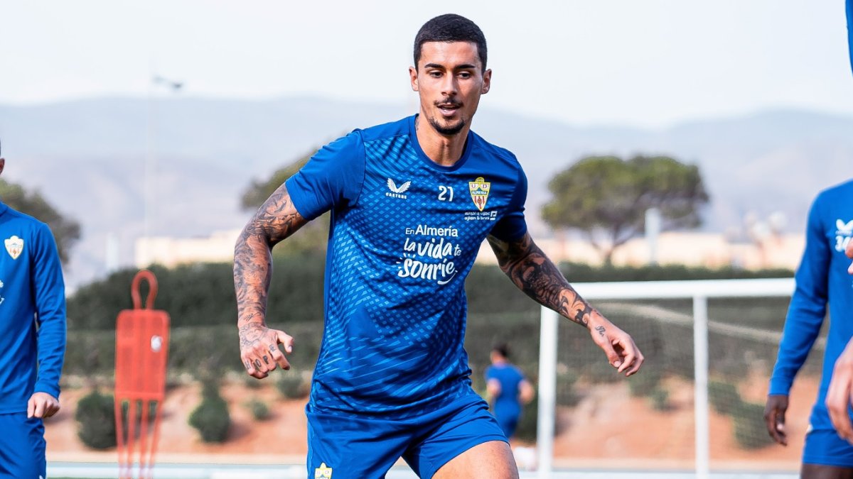 El defensa llevó el brazalete de capitán en la eliminatoria ante el Barbastro.