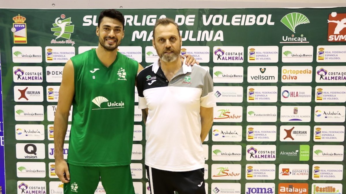 Jorge Fernández con Charly Carreño.