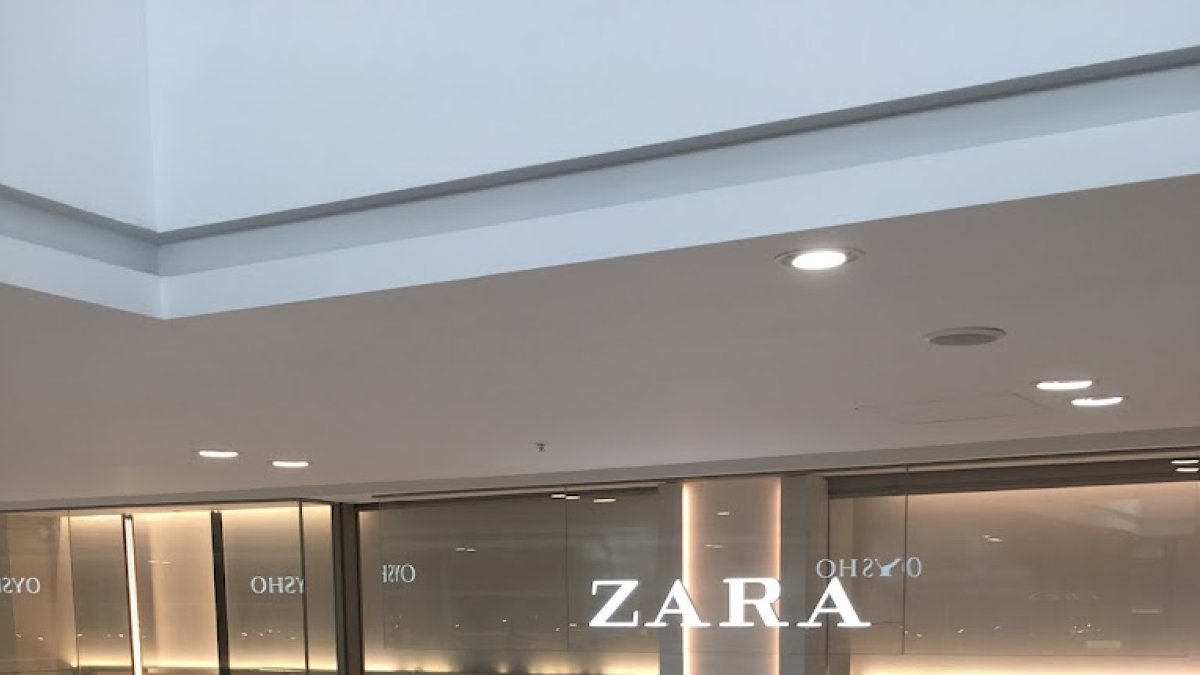 Tienda de Zara en el Centro Comercial Torrecárdenas.