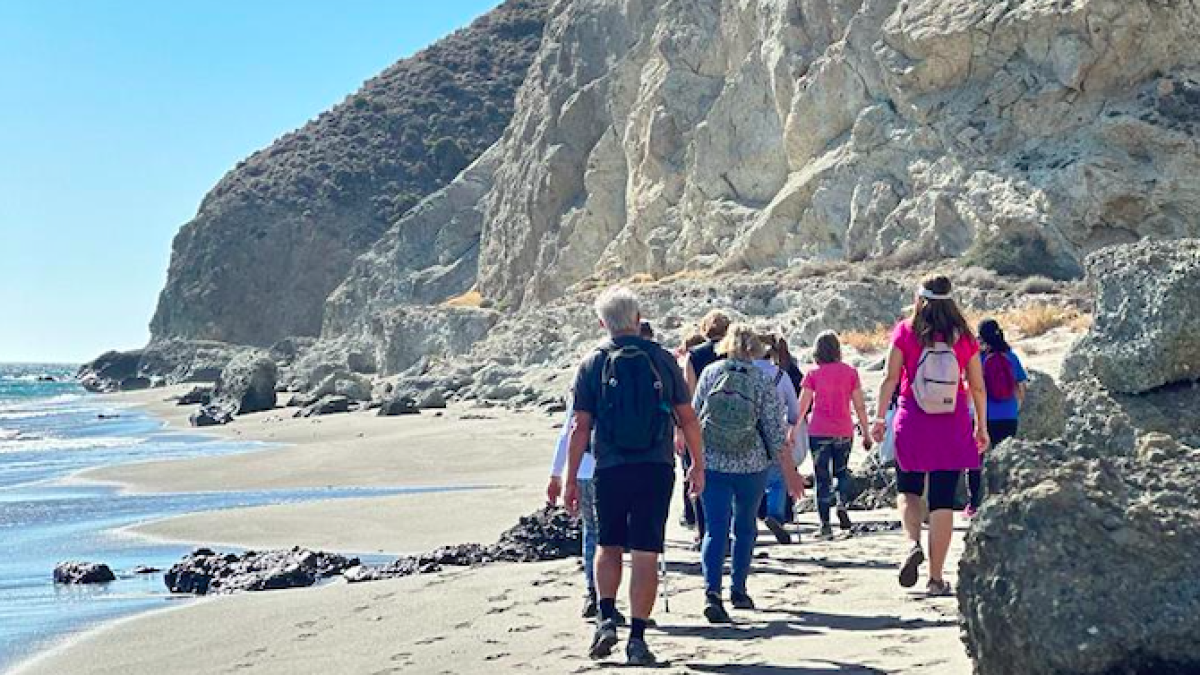 Una de las rutas por las playas de Mojácar.