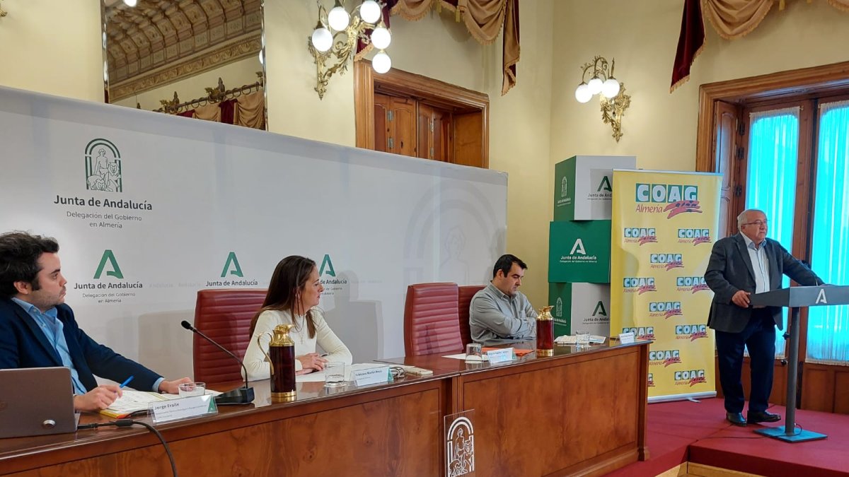 La delegada del Gobierno de la Junta de Andalucía en Almería, Aránzazu Martín