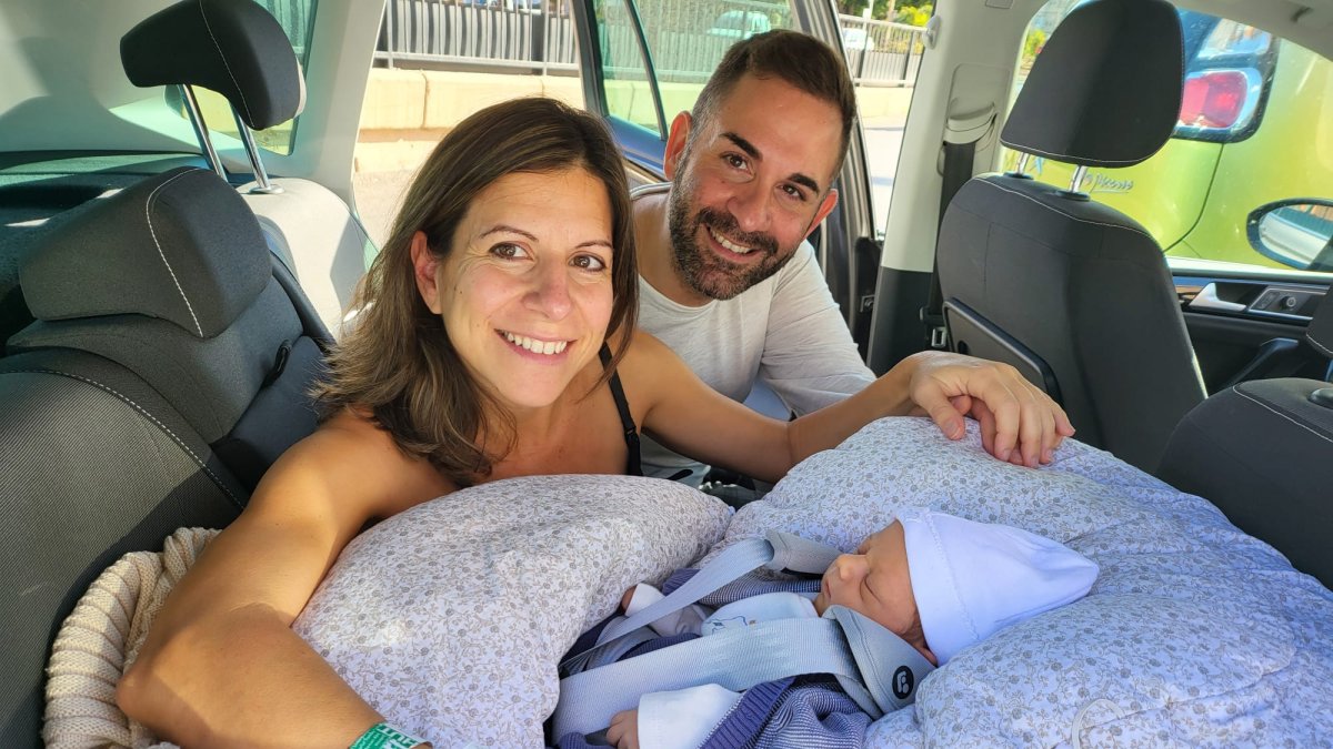 Sergio, Bea y Leo nada más salir del hospital.