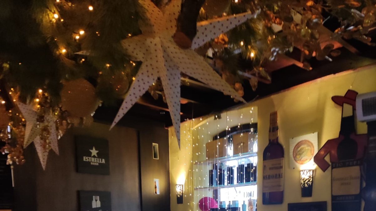 Celebra la Nochebuena con el menú de Entrefinos.