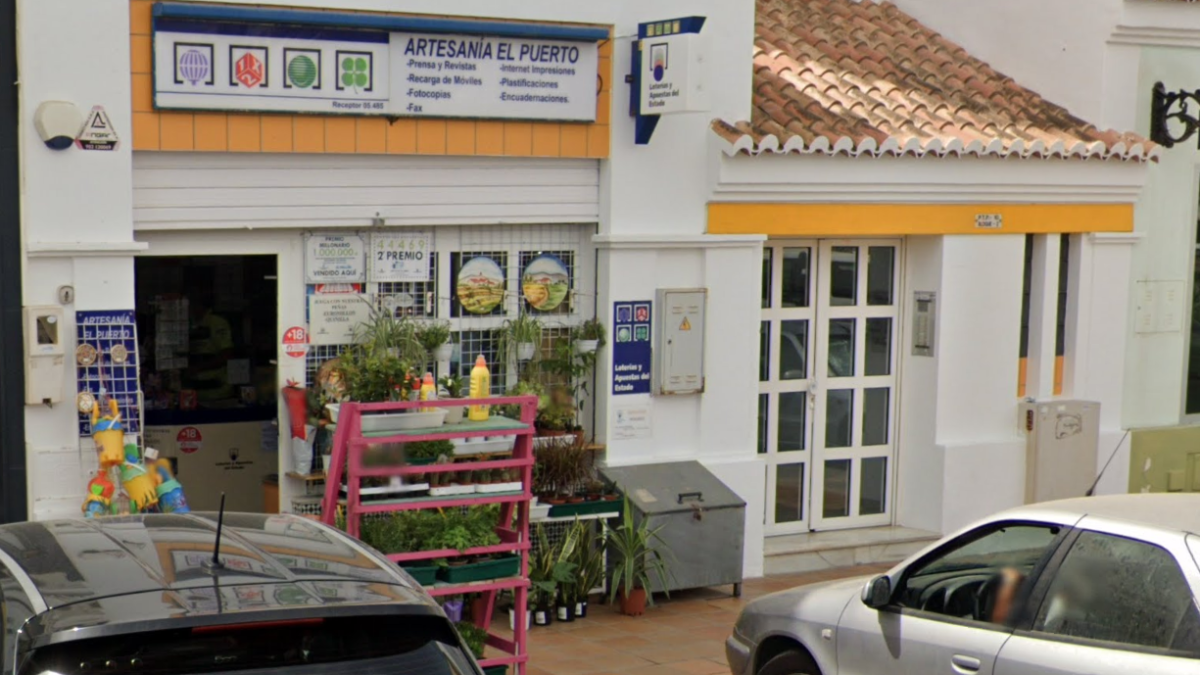 Despacho receptor 5485 de Almerimar situado en Varadero, 5.