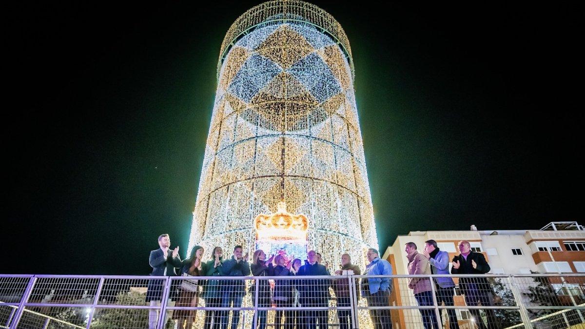 Encendido de luces de Navidad en Roquetas de Mar.