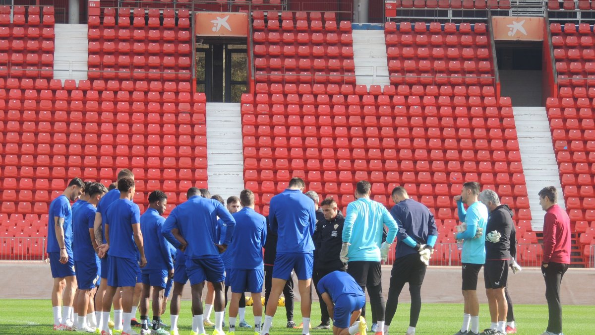 La primera charla de Garitano después de la Navidad.