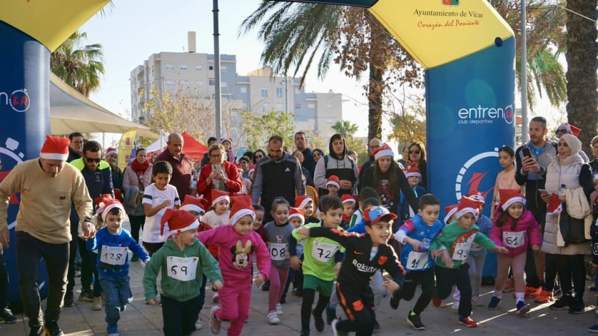 La mini San Silvestre en Vícar.