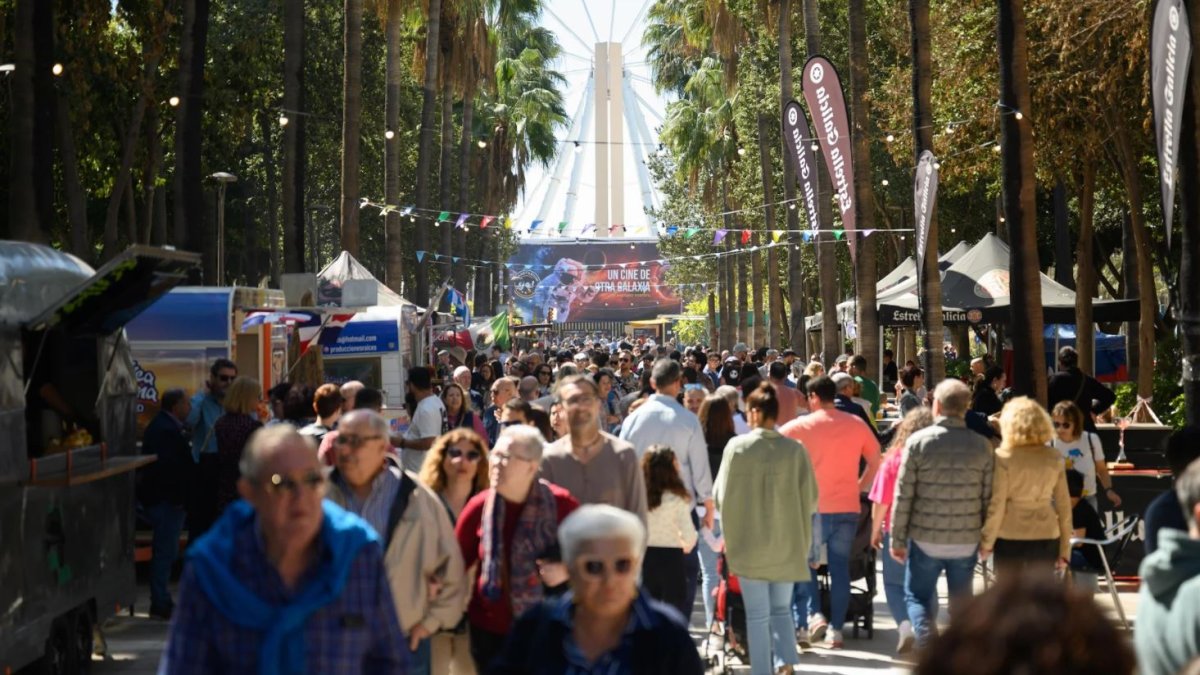 Foto de archivo de la Rambla de Almería, aún no con la noria.