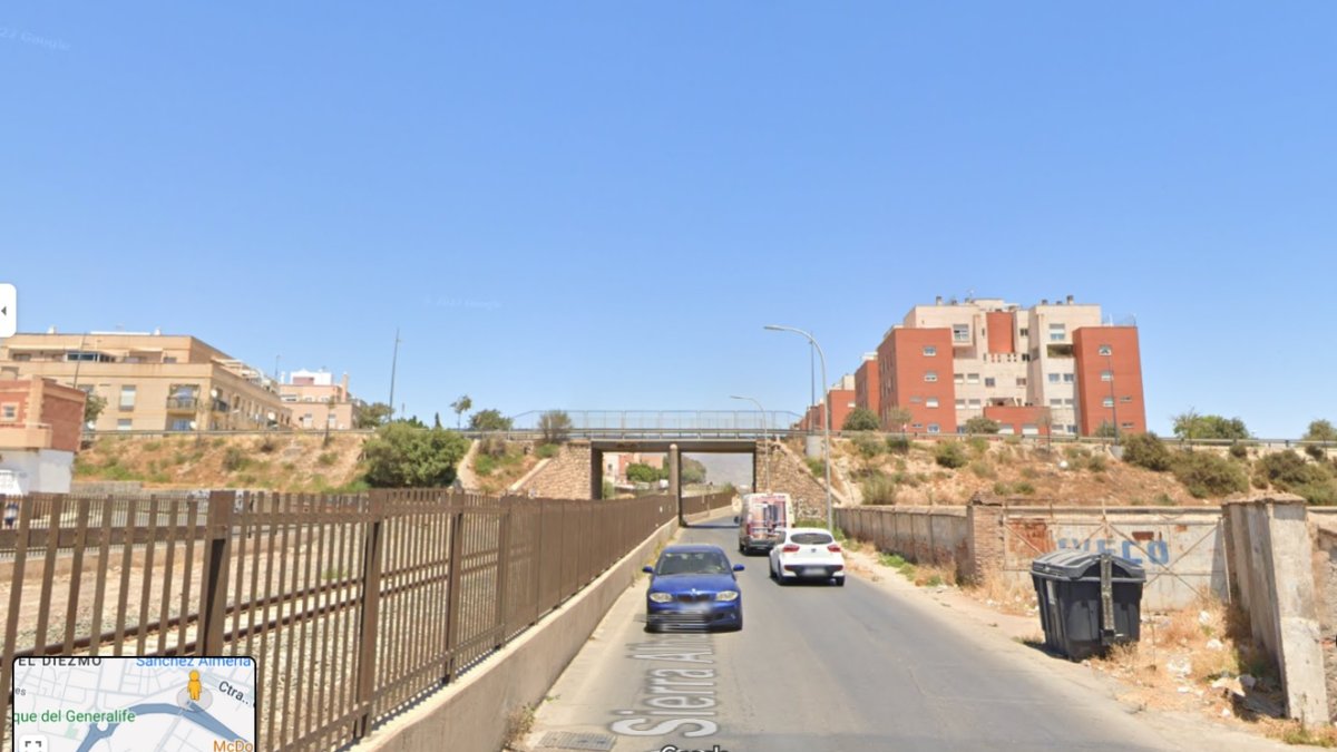 Imagen en Google Maps del puente y Sierra Alhamilla.