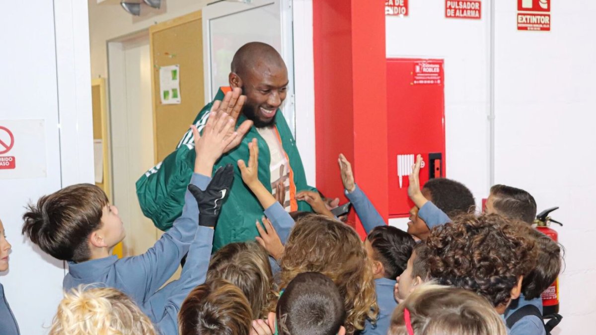 Ha salido de la cueva el 9 que llegó para sustituir a Touré.