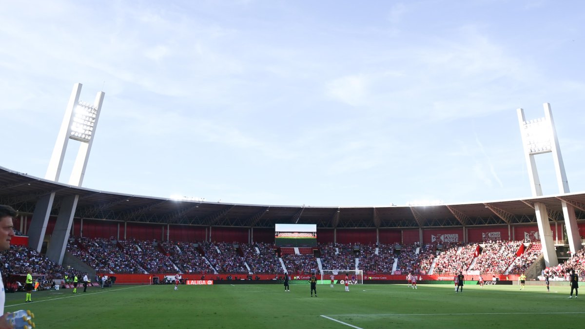 El Mediterráneo aplaudirá la labor de la Policía Nacional en la previa del choque Almería-Girona.