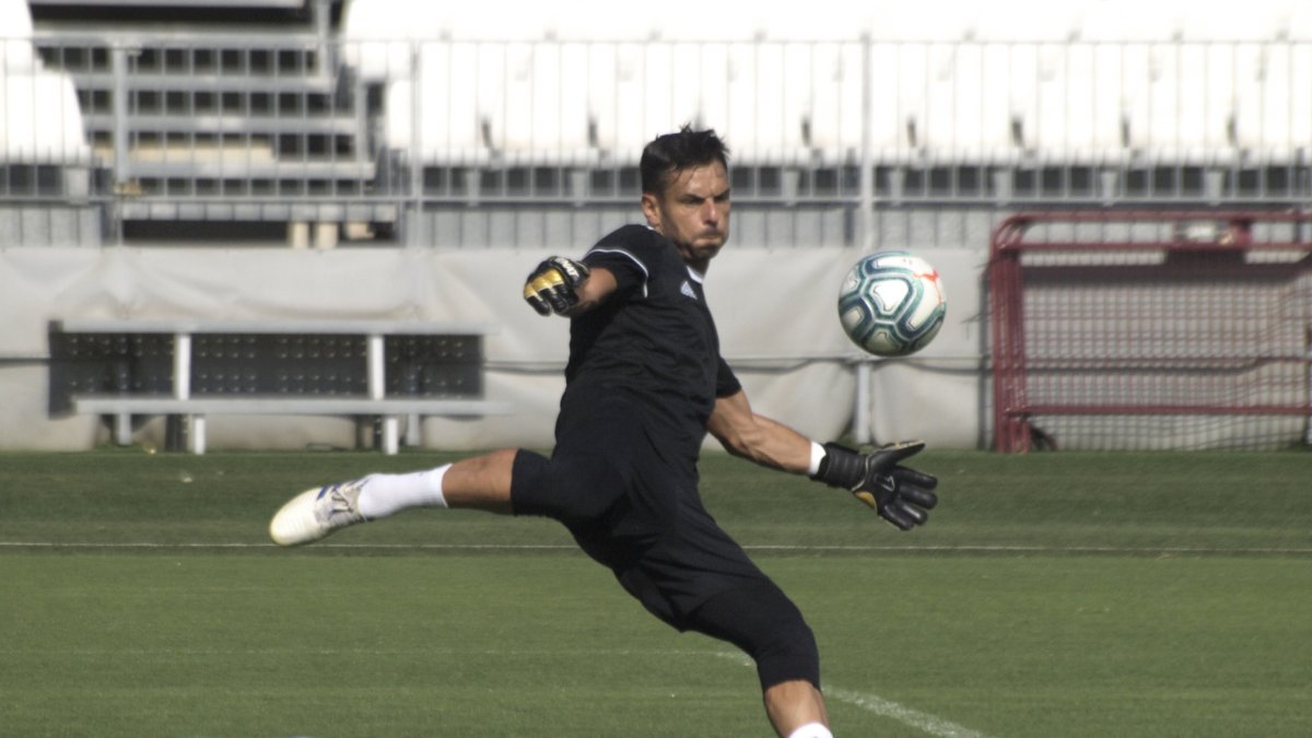 René Román en la que fue su última temporada con el Almería, la 2019-2020.