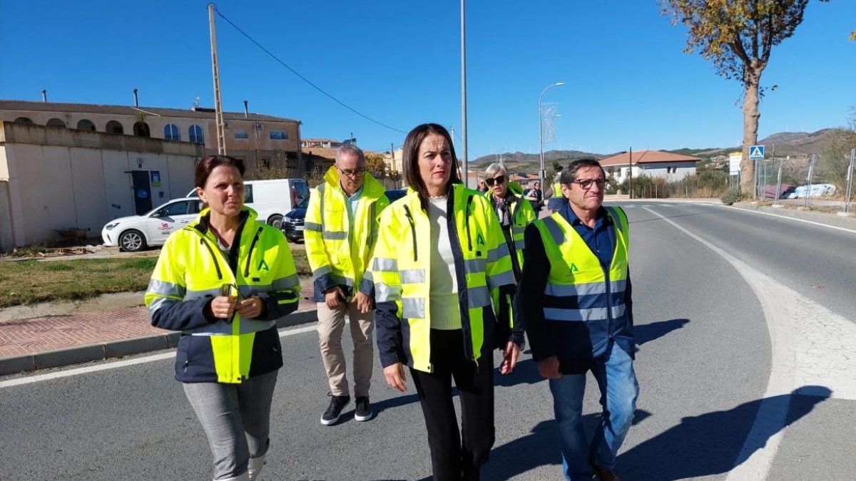 Archivo de la visita a las obras de la delegada del Gobierno,  la delegada de Fomento y el alcalde de Serón.
