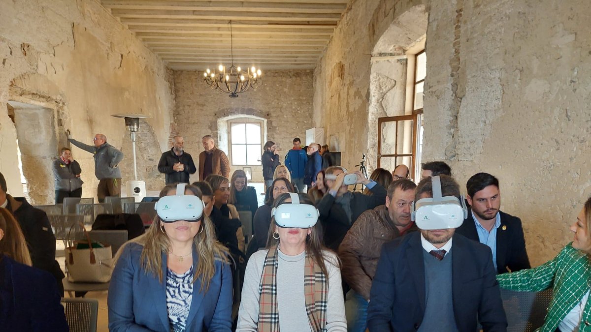 Las delegadas Aránzazu Martín y Rebeca Gómez, han presidido el acto de presentación de esta visita virtual.