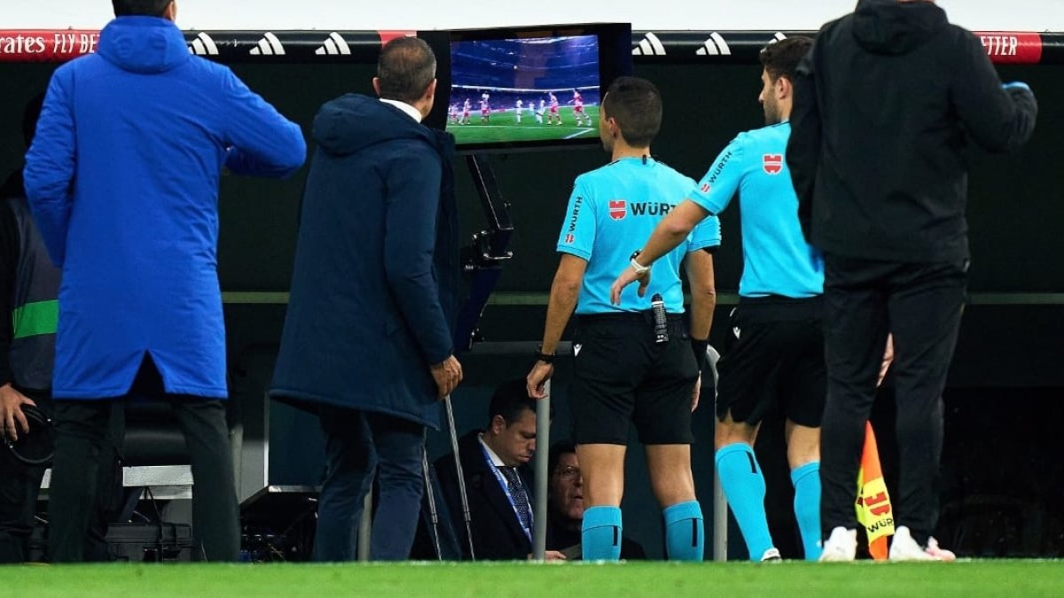 El Real Madrid-Almería parece que no ha terminado.