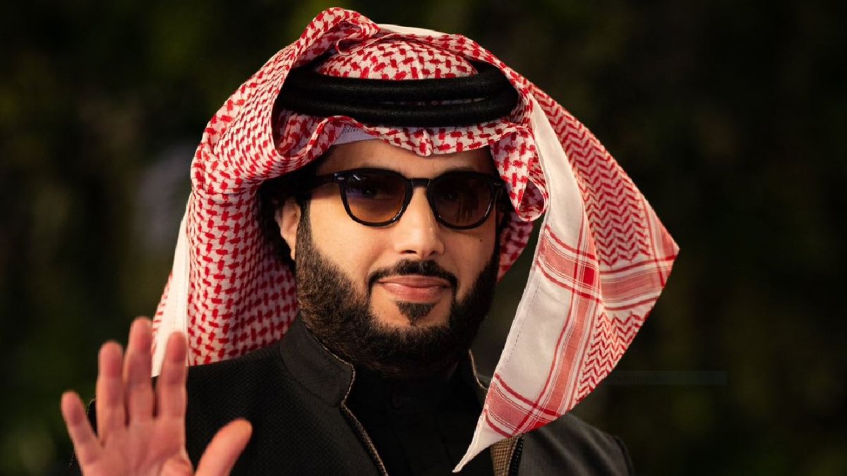 Ni el presidente del Almería sabe lo que viene detrás de la polémica.