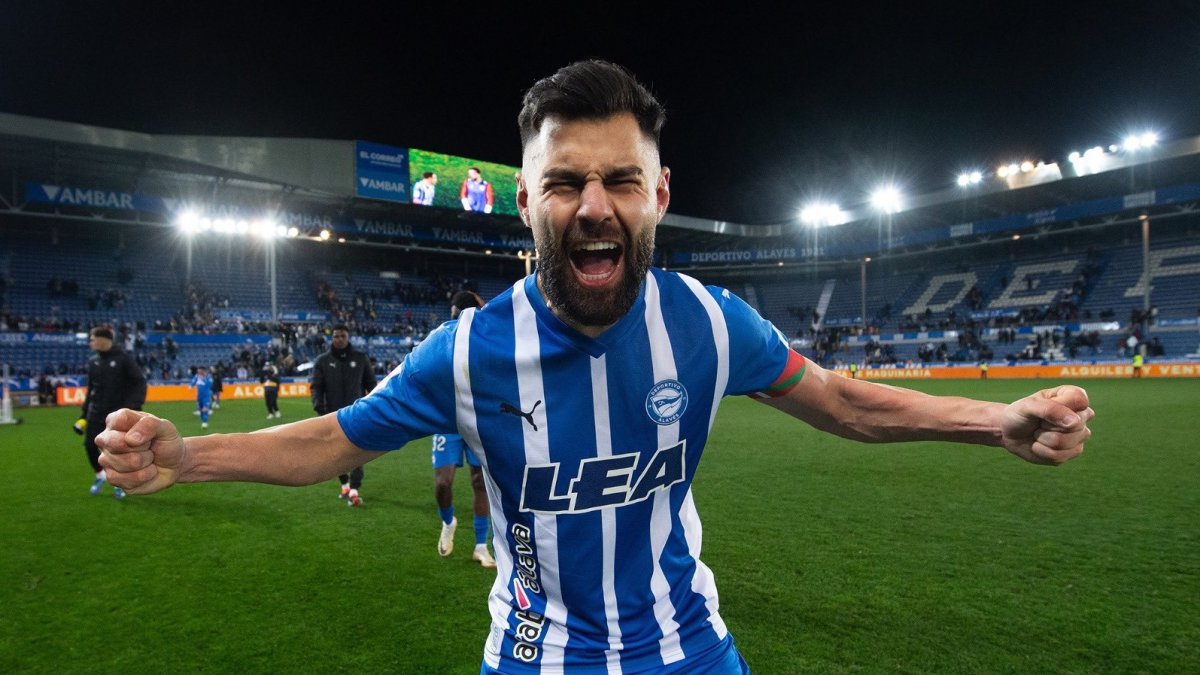 Rubén Duarte celebrando la victoria contra el Cádiz en la pasada jornada.