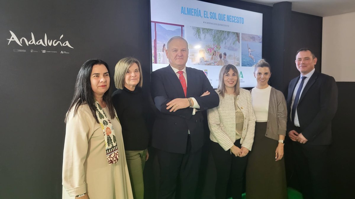 Representación de Cuevas del Almanzora en FITUR.