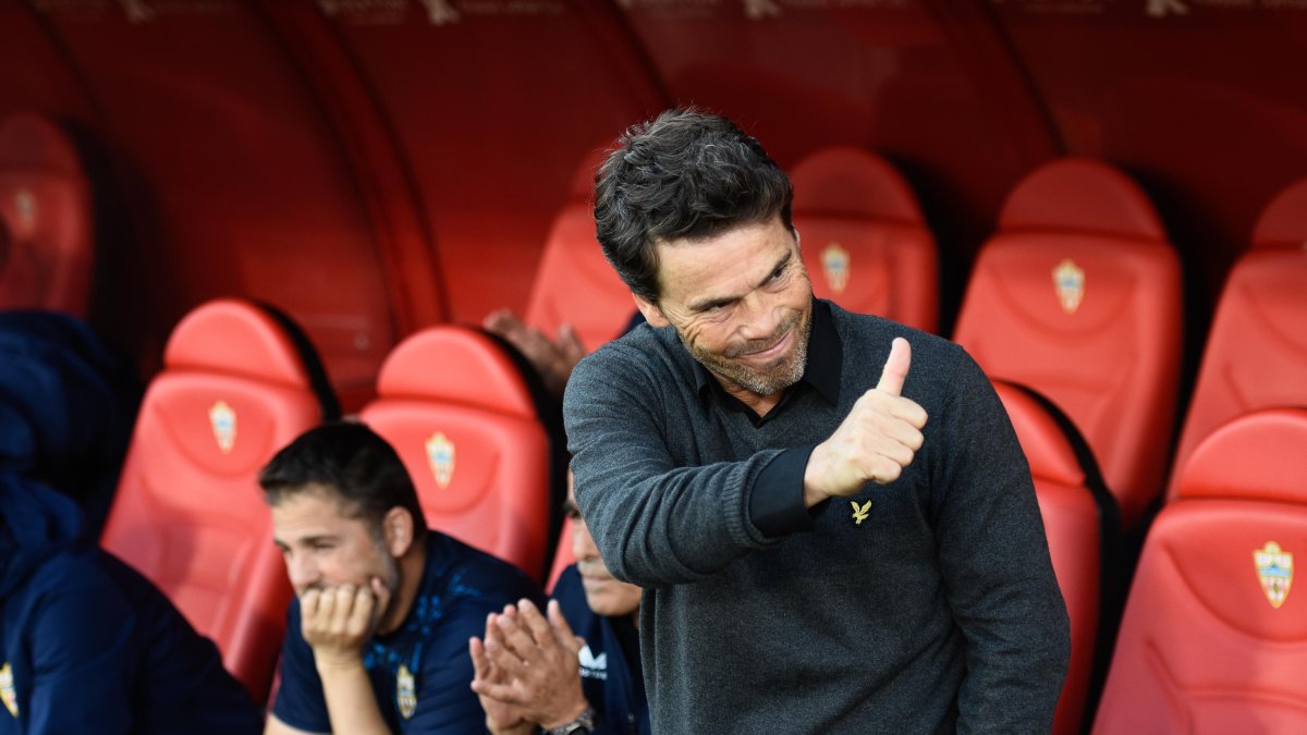 Rubi está primero en la lista de candidatos al banquillo del Almería.