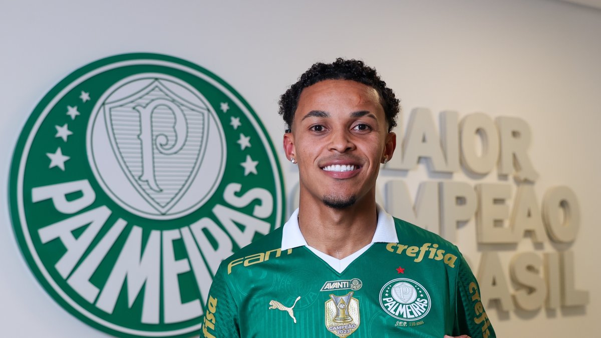 Lázaro Vinicius fue presentado el miércoles como uno de los grandes fichajes.