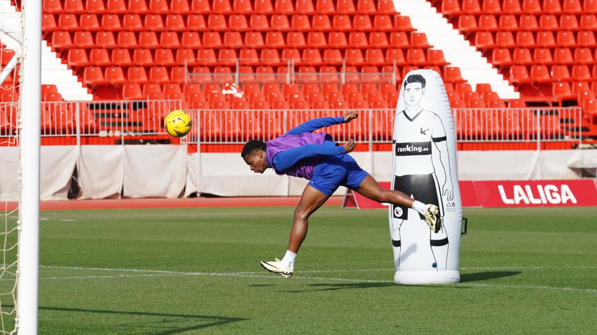 Ramazani en el entrenamiento de este jueves en el Mediterráneo.