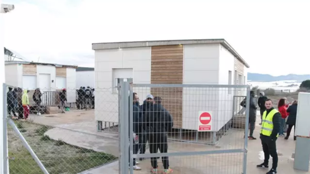 Alojamiento temporal transitorio habilitado por el Ayuntamiento de Níjar en una imagen de archivo.