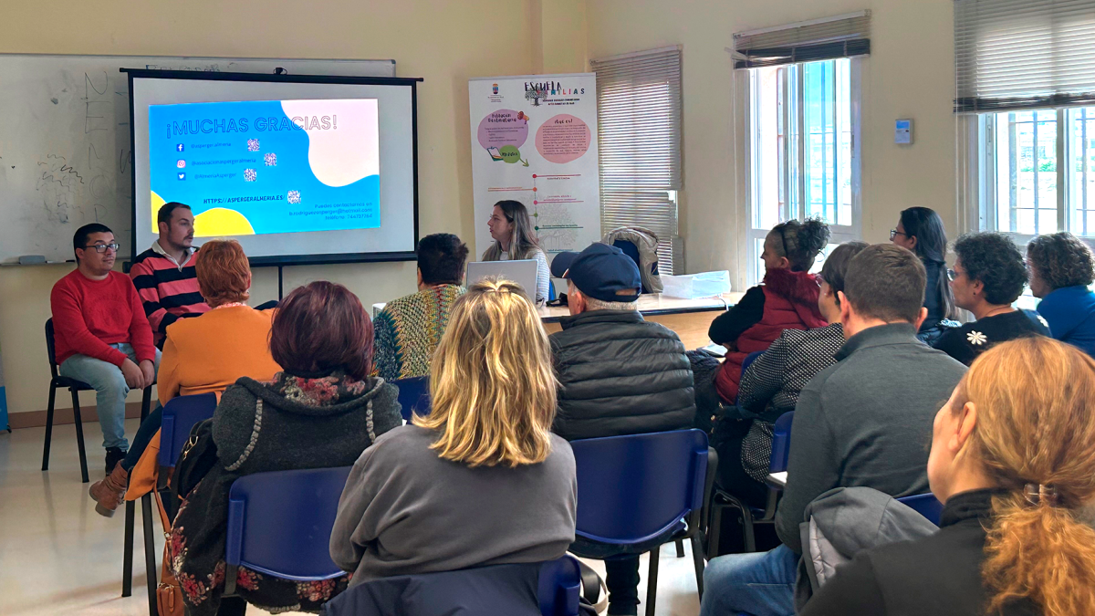 Un momento de la charla coloquio.