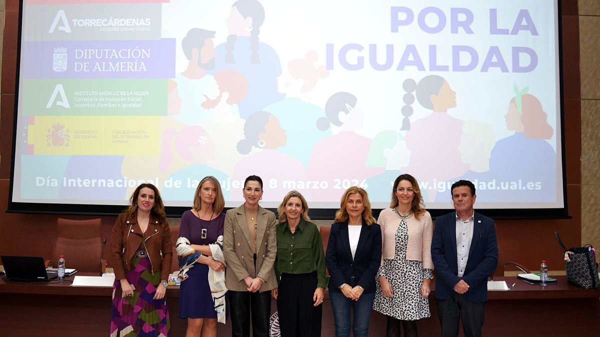 Presentación de las actividades para el 8M de las diferentes instituciones en la UAL.