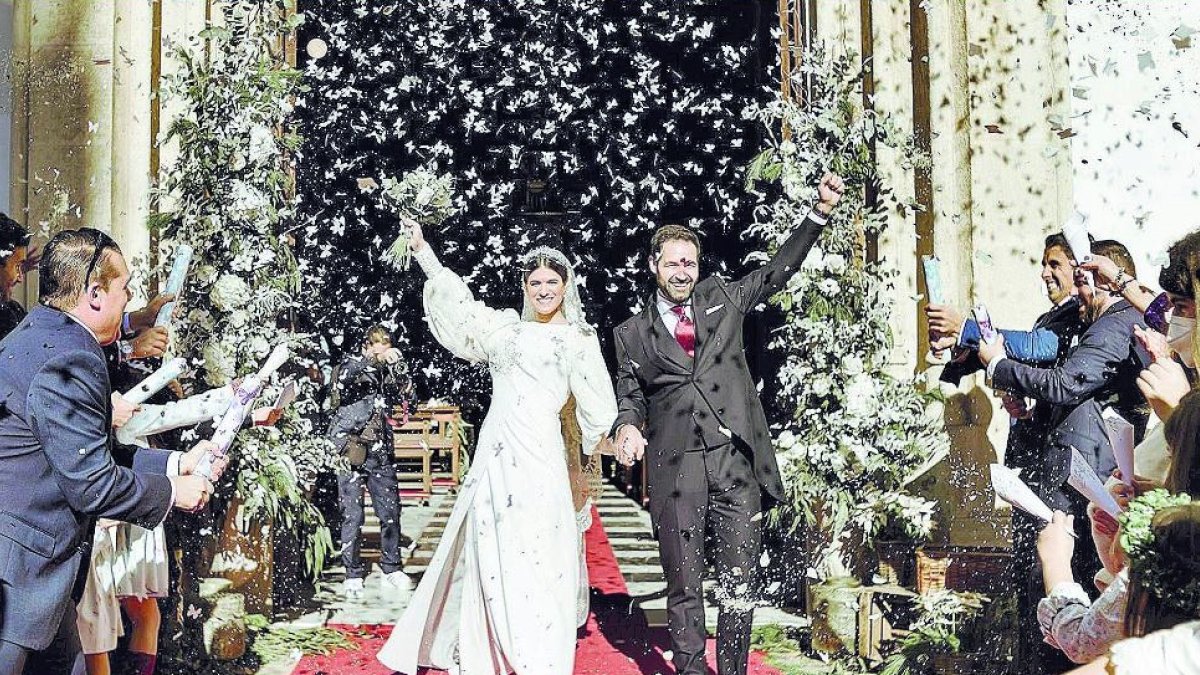 Una boda en la Iglesia de San Pedro de Almería en una imagen de María Teresa Fernández.