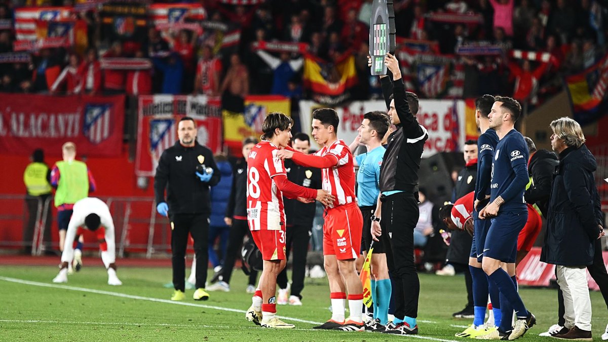 Arribas parece haber perdido la titularidad en el Almería.