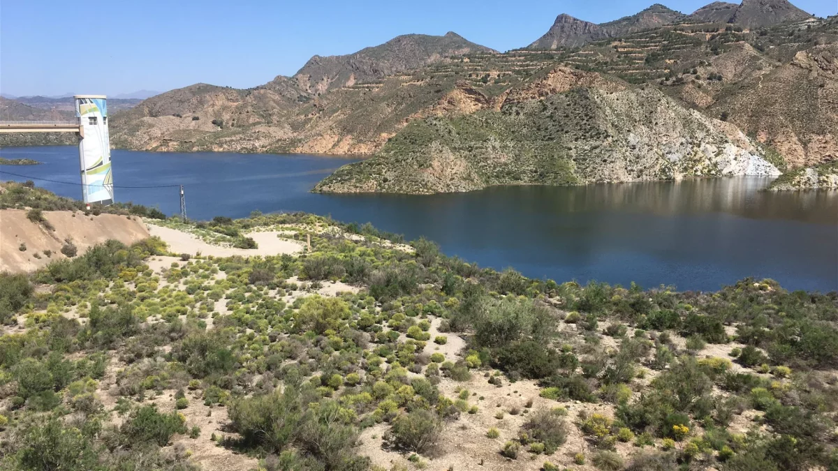 Imagen de archivo del pantano de Cuevas.