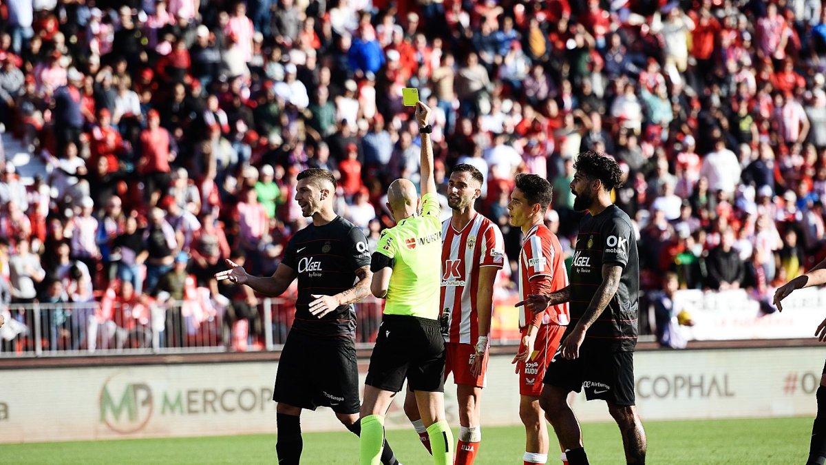 González Fuertes en el Almería-Mallorca.