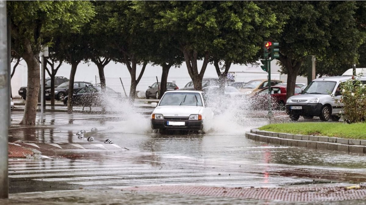 Imagen de un día de lluvia en la capital.