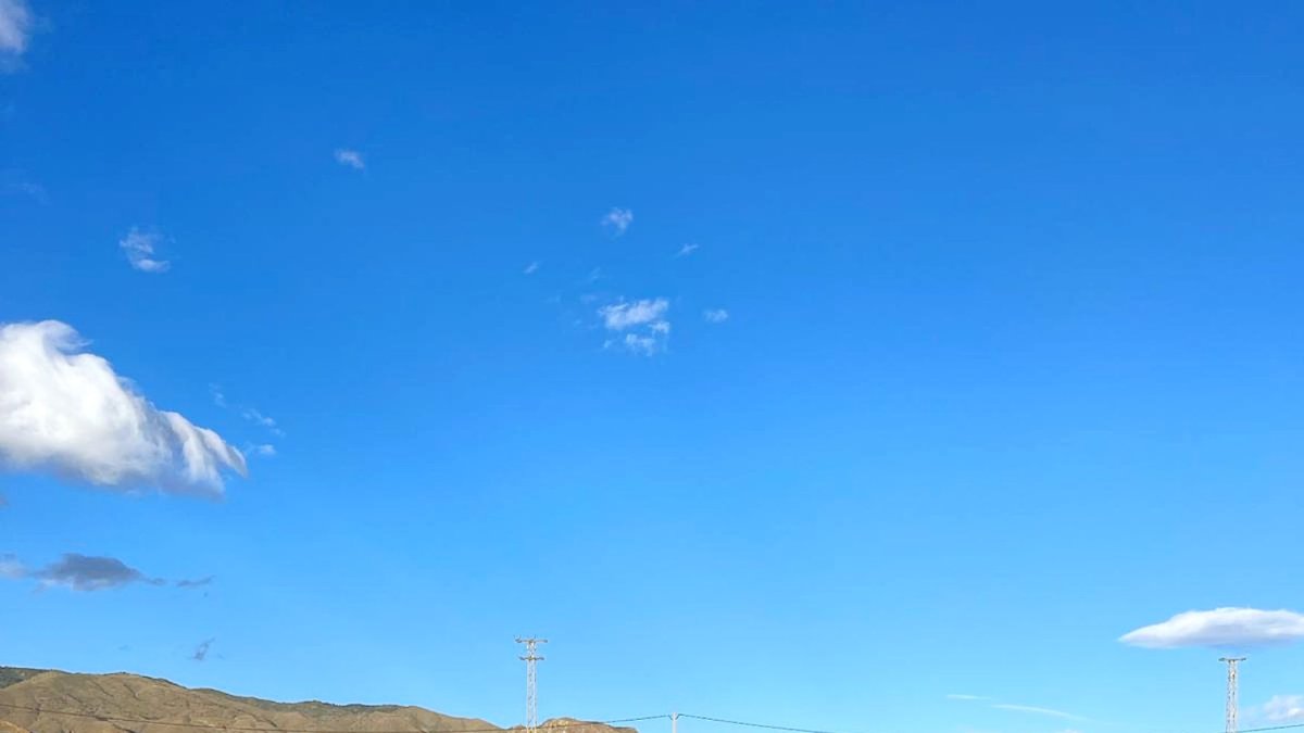 Pepe celebrando la victoria con el equipo senior de Pechina