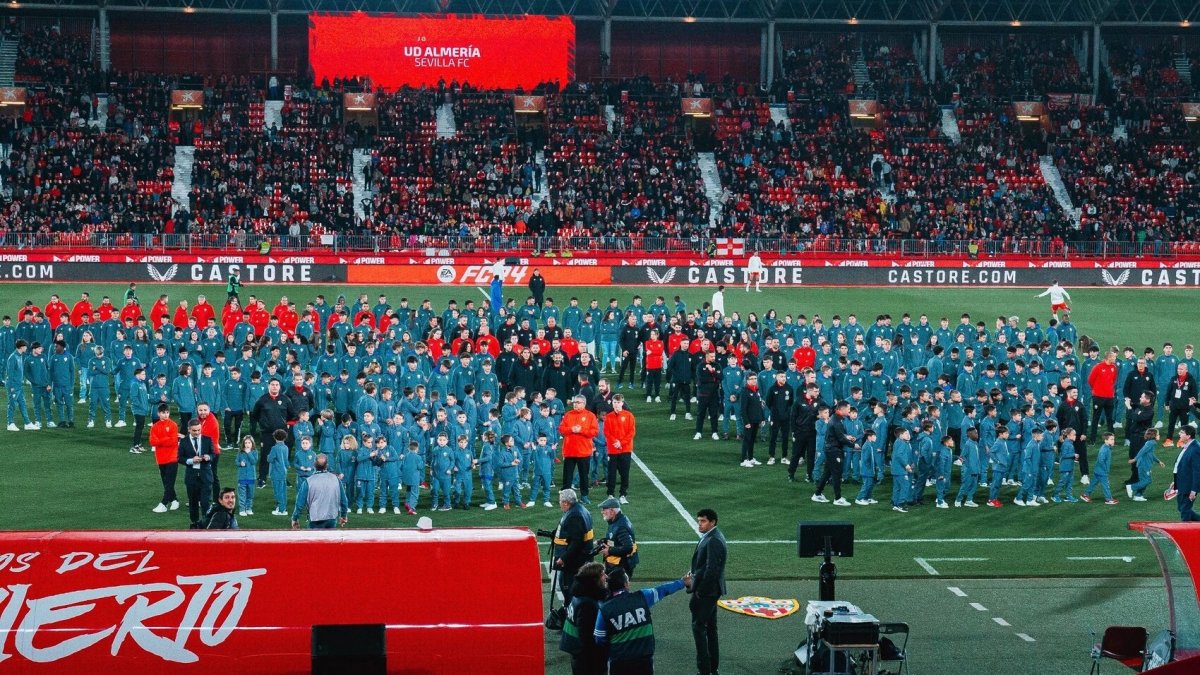 Los canteranos del Almería tuvieron su momento de gloria.