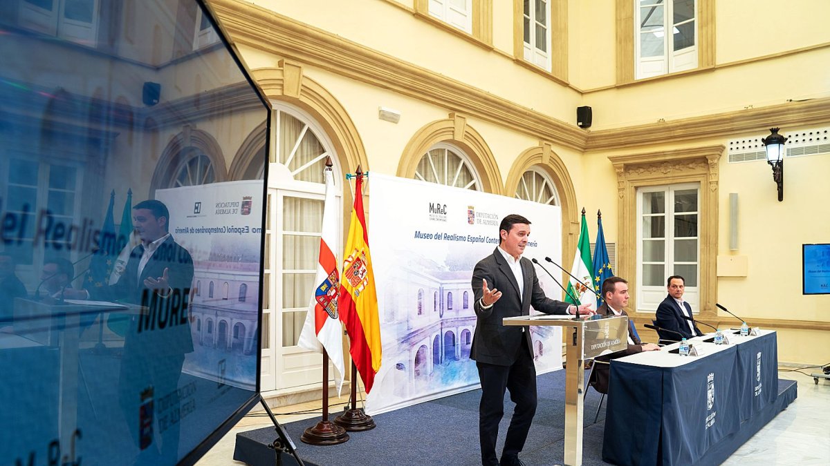 Presentación del Museo del Realismo por el presidente de Diputación