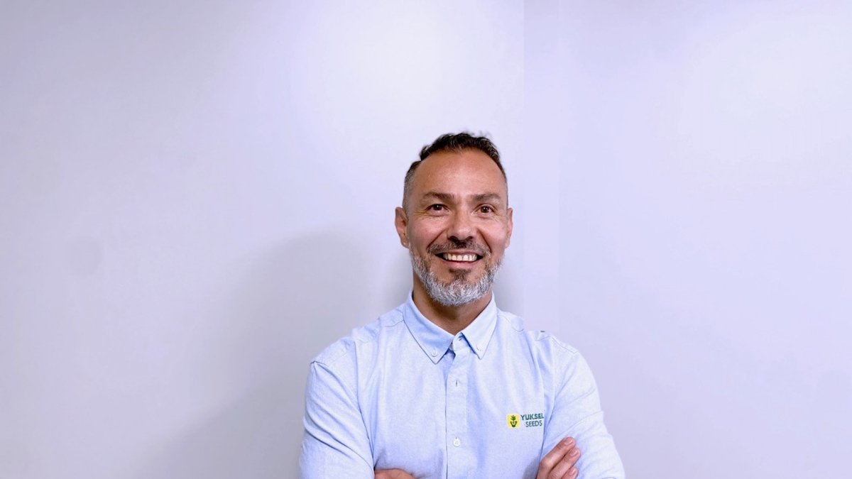 Giovanni Beltrán como responsable de marketing y comunicación de Yuksel Seeds