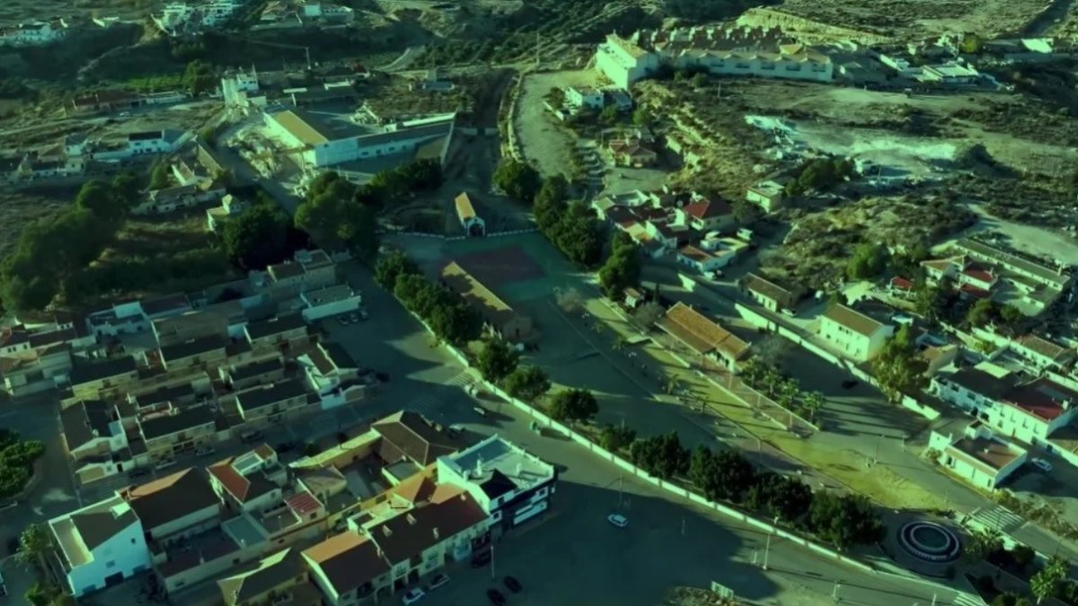 El municipio de Zurgena con un filtro verde.