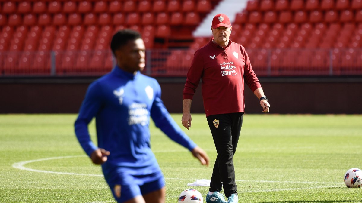 Nueva vida para Ramazani con Pepe Mel en el Almería.