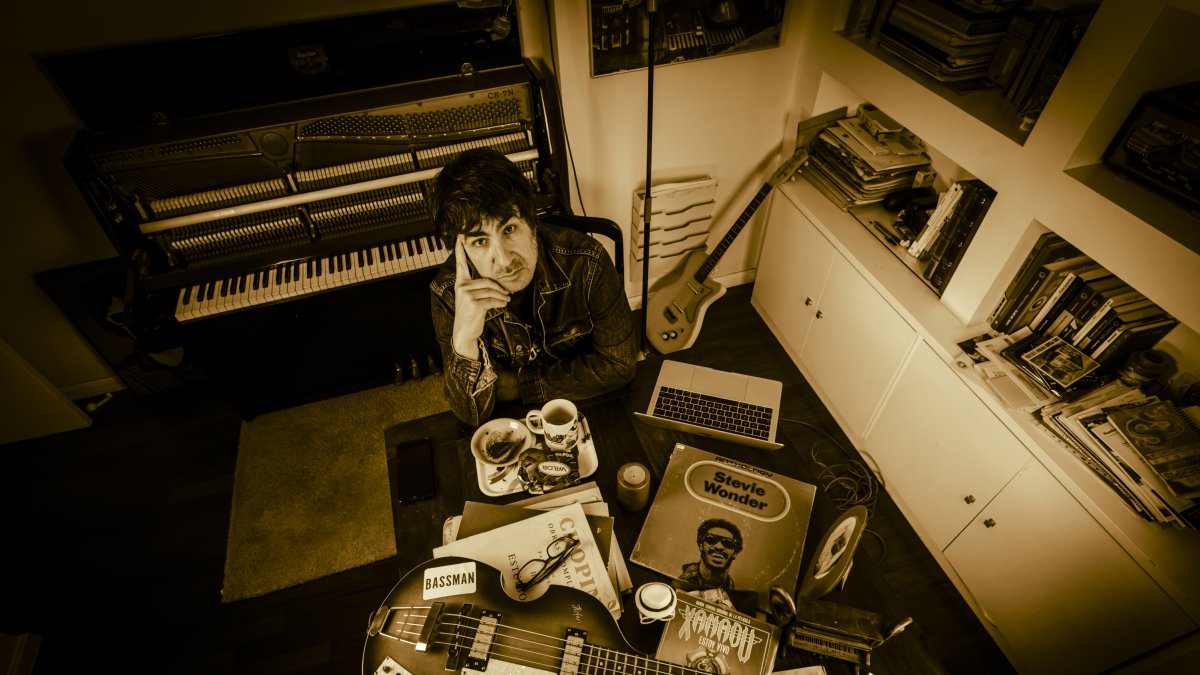 El pianista, cantante y compositor Luis Prado. Foto: Rubén Salcedo